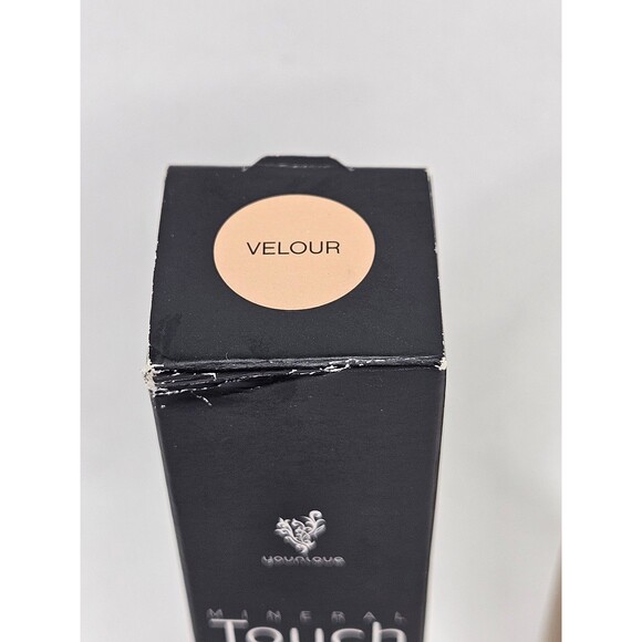 Younique Mineral Touch Liquid Foundation in Velour .68 fl oz New in Box - Picture 3 of 4